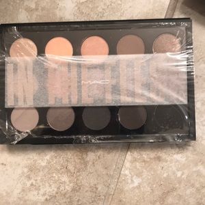 Mac eyeshadow palette